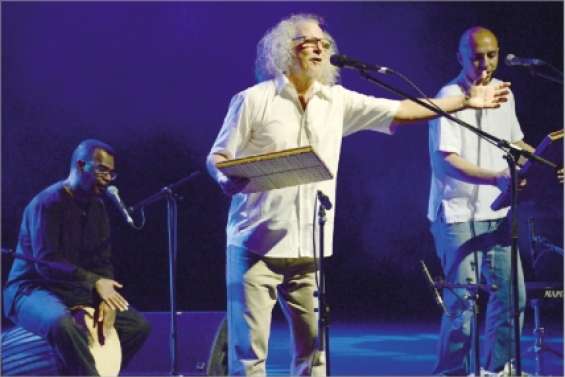 Waro ensorcelle Tjibaou