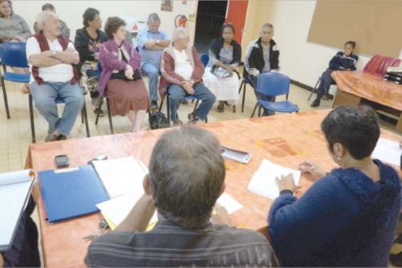 La mairie face au peuple