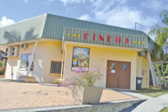 Rideau sur le cinéma