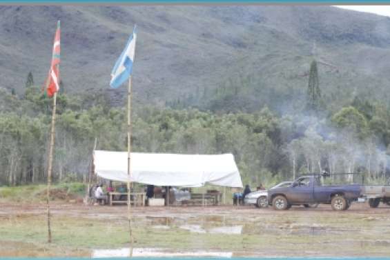 Le camp part,  la vigilance reste