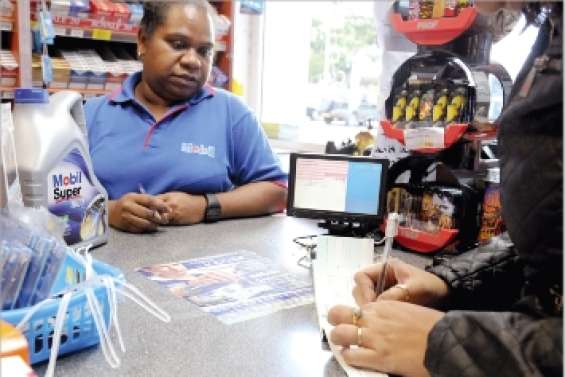 Chèques ici et pas là