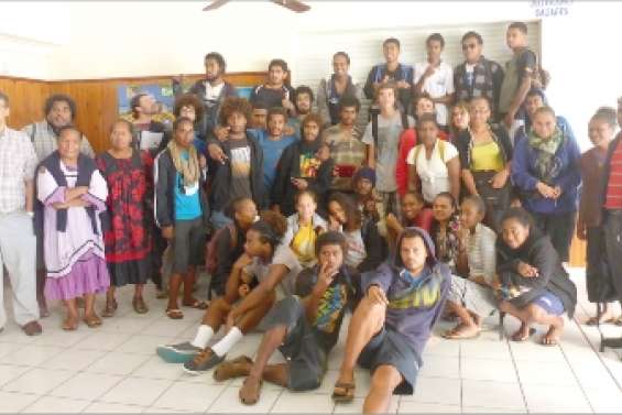 Les lycéens passent au salon