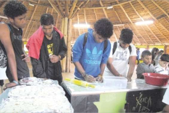 Ils partagent  le pain et le sel