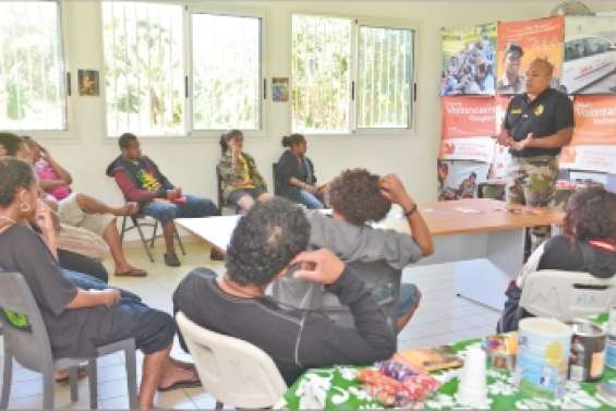 Des jeunes à la découverte  du service militaire adapté