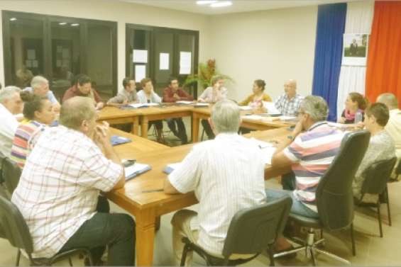 Le maire retrouve sa majorité