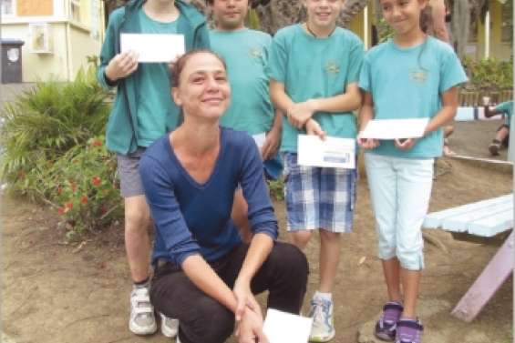 Une rivière de prix  pour les jeunes artistes