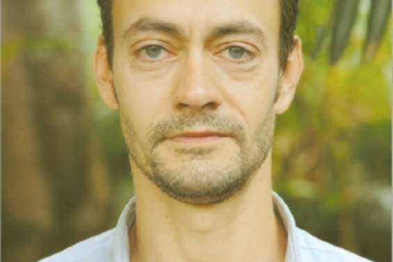 « L'écriture n'est ni  thérapeutique, ni salvatrice »