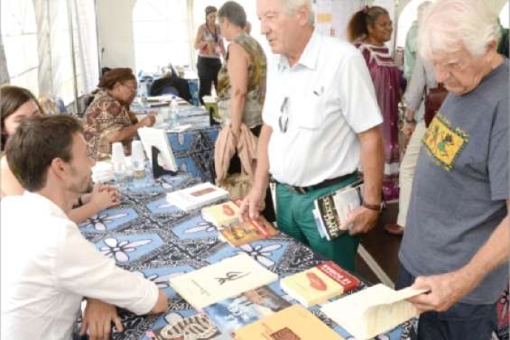 Un bon bain de livres