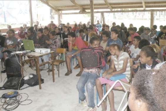 Les stars du collège à l'écran