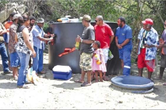 Téméline ouvre le robinet