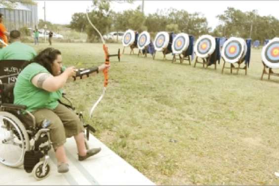 Les archers mettent dans le mille