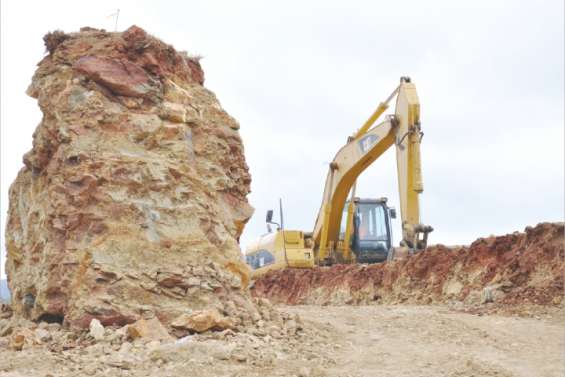 Le terrain se dégage