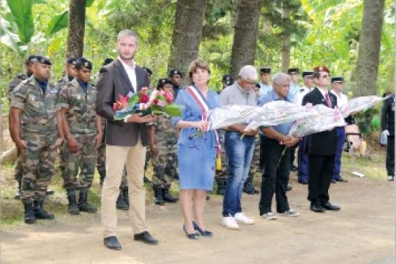 Le 11-Novembre en tribu