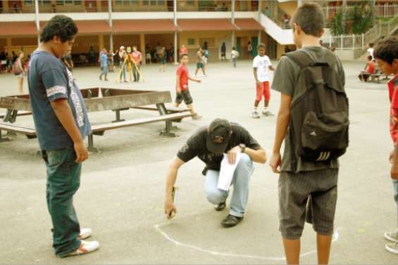 La carte du pays dans la cour