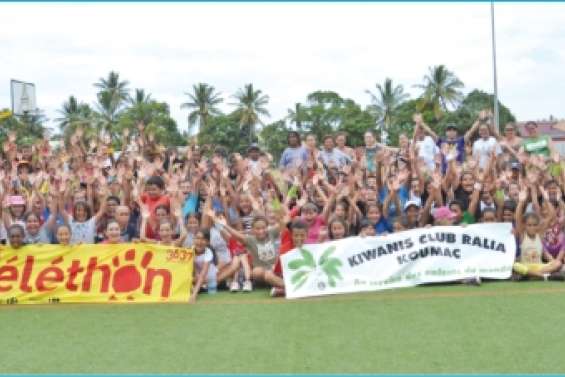 Dessins et sport pour le Téléthon