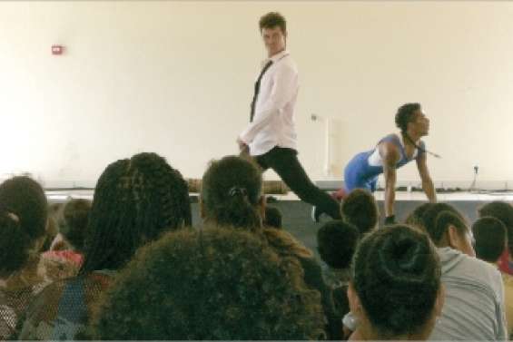 Du kaneka dans La Fontaine