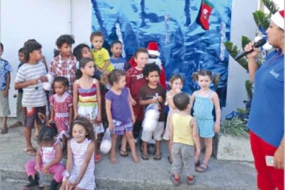 Un vieillard barbu à la station