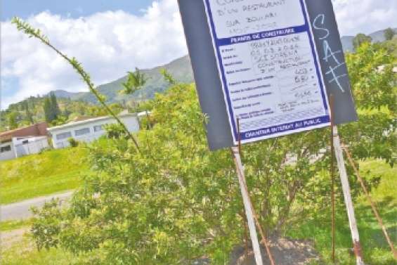 Un chemin piétonnier entre le pôle des solidarités et le futur McDo