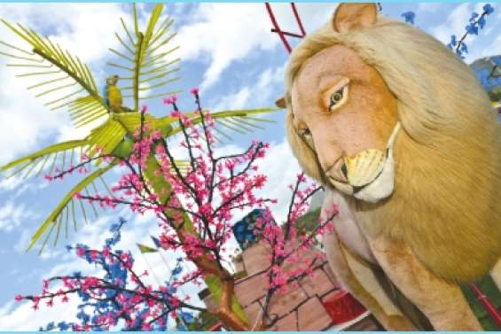 Le roi Lion en  escale à Boulari