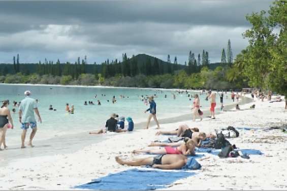 Le monokini  toujours interdit