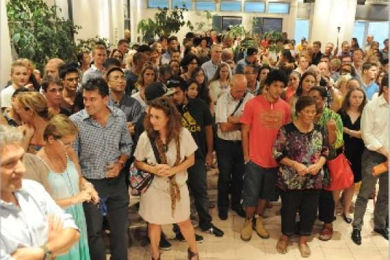 Les bacheliers avec mention  récompensés par la province Sud