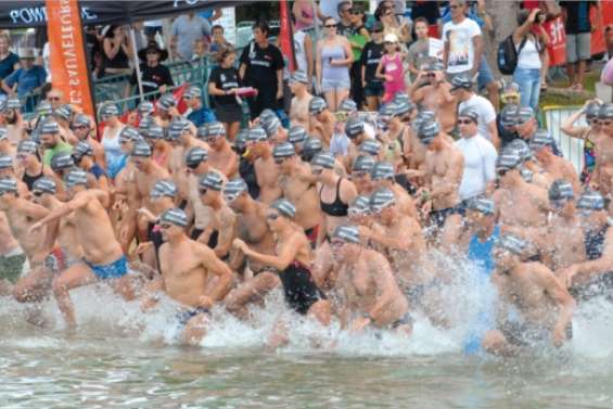 Crawl massif à l'anse Vata