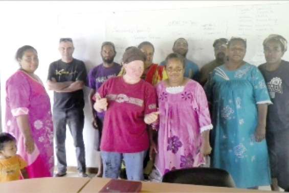 Les parents d'élèves repartent  pour un an