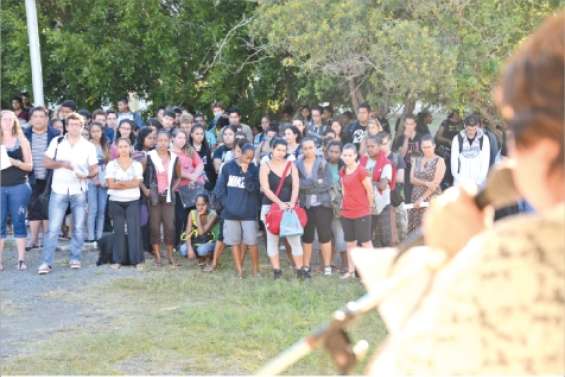 Coincés entre deux feux