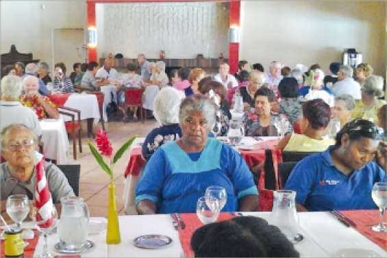 Les seniors s'évadent à Sarraméa