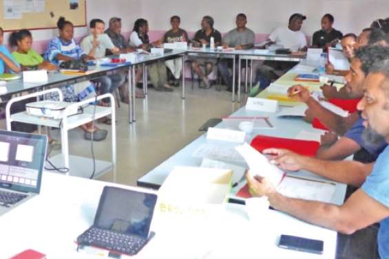 Former les acteurs du lagon