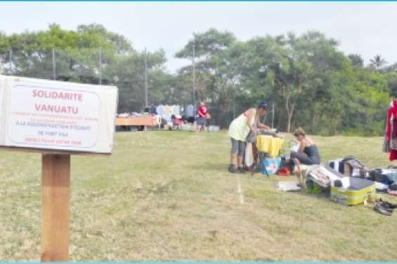 Des vêtements  et des dons