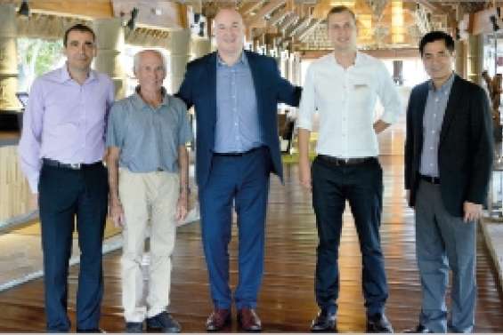 Le Sheraton attire  du beau monde