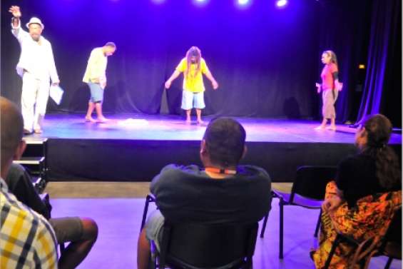 Le public entre en scène