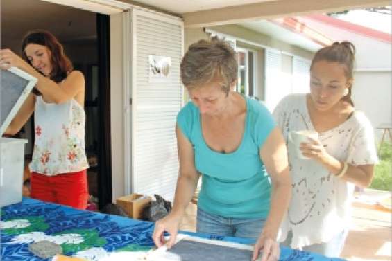 Dans leurs petits papiers