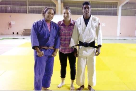 Coralie Bretegnier et Jason Appavou sont ceinture noire