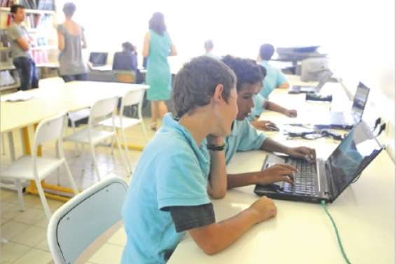 Konexion bien établie