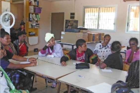 La violence à bras-le-corps