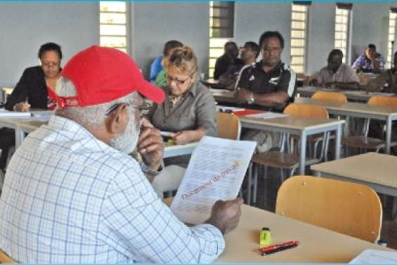 L'USTKE planche sur l'éducation