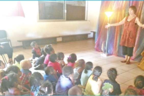 Les enfants  découvrent Petit Louis