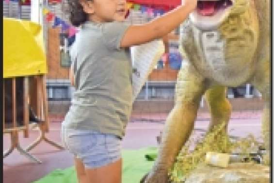 Les dinos, ils tirent ou ils pointent ?