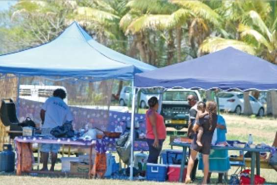 Marché exceptionnel à la tribu de N'Dé