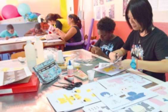 Le manga à lire, à voir et à faire  s'est imposé à la bibliothèque