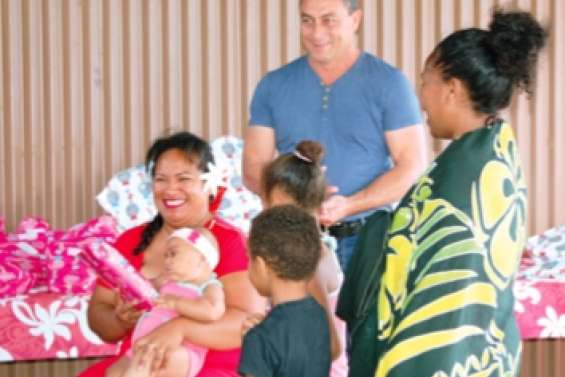 La tribu de Naniouni a reçu la visite du bus de Noël de Carsud