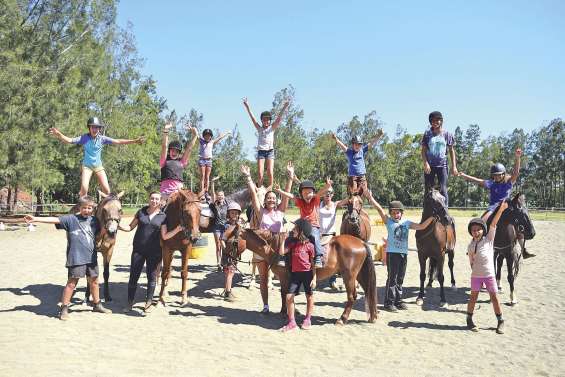 Promenade entre terre et mer avec les apprentis cavaliers de Plum