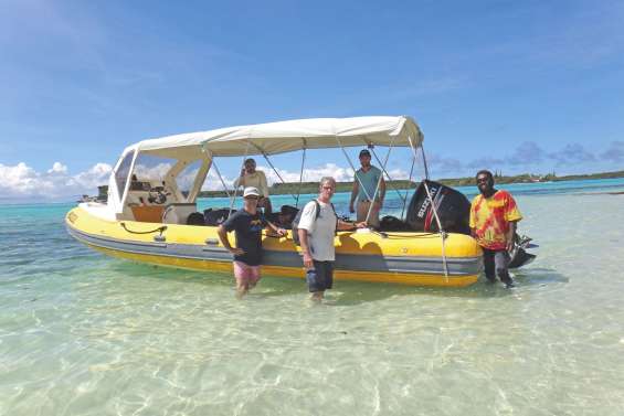 Les requins, stars d'un tournage à Ouvéa