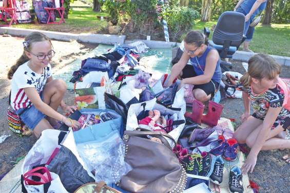 Succès du premier vide-greniers du Club inter-âge