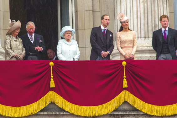 La monarchie retrouve ses lettres de noblesse