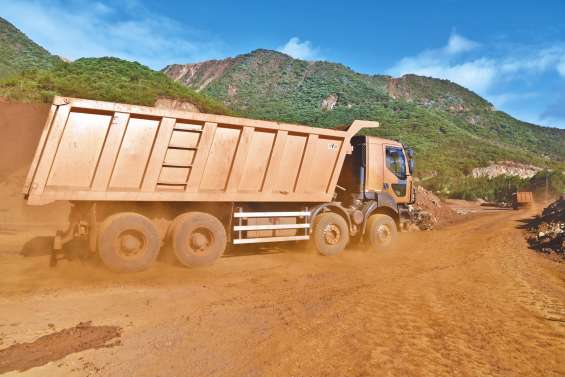Quelle suite sera donnée au rapport qui décoiffe la mine ?