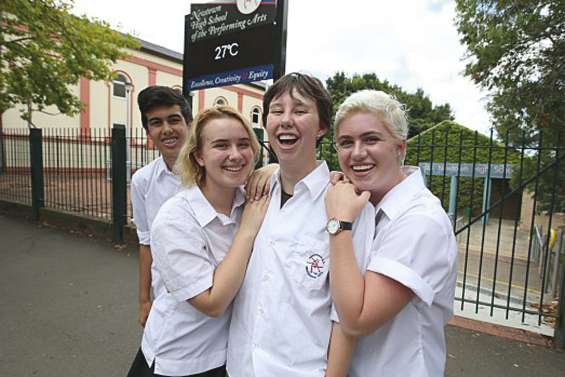 Des lycéens australiens mélangent les genres