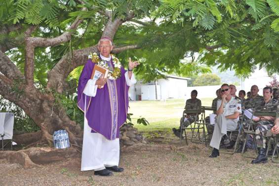 L'évêque aux armées est allé à la rencontre du RSMA-NC
